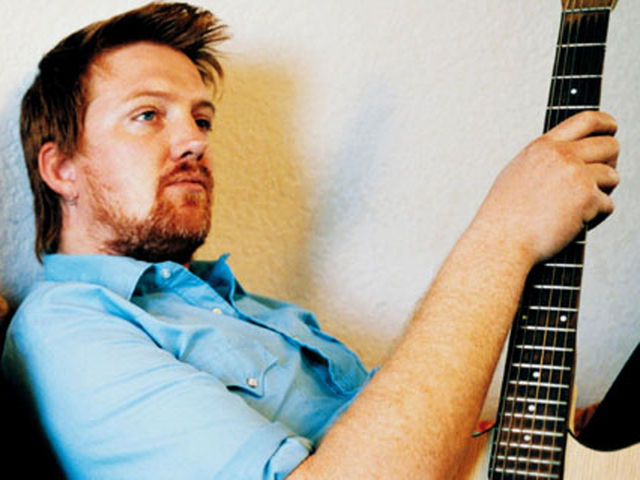 Josh Homme ain't too proud to not beg